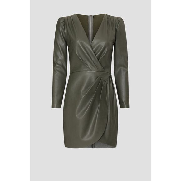 Saylor  - Picture 1 of 10